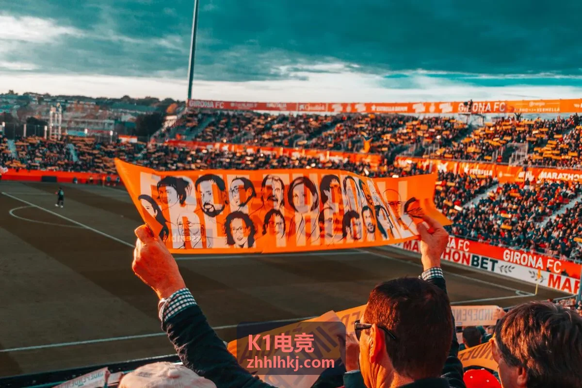 K1电竞耳机场景图